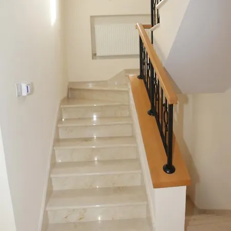 Villa Anthorina 6 *
